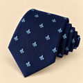 Corbata Azul Marino con Flores de Lis Celestes
